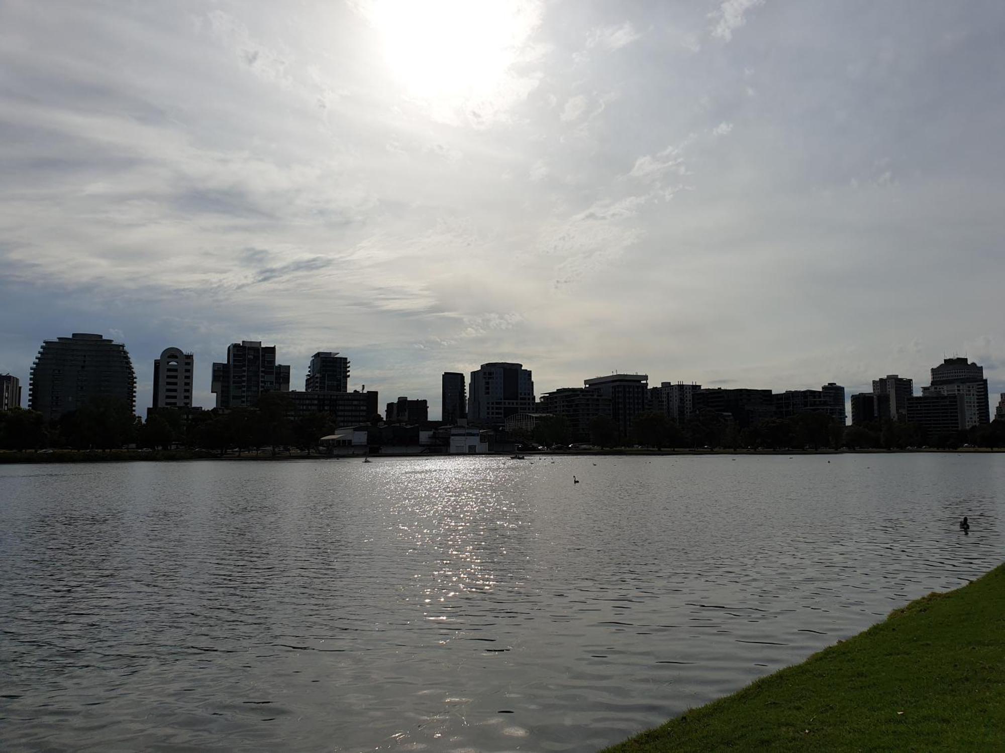 Melbourne Star Apartment — Photos 1